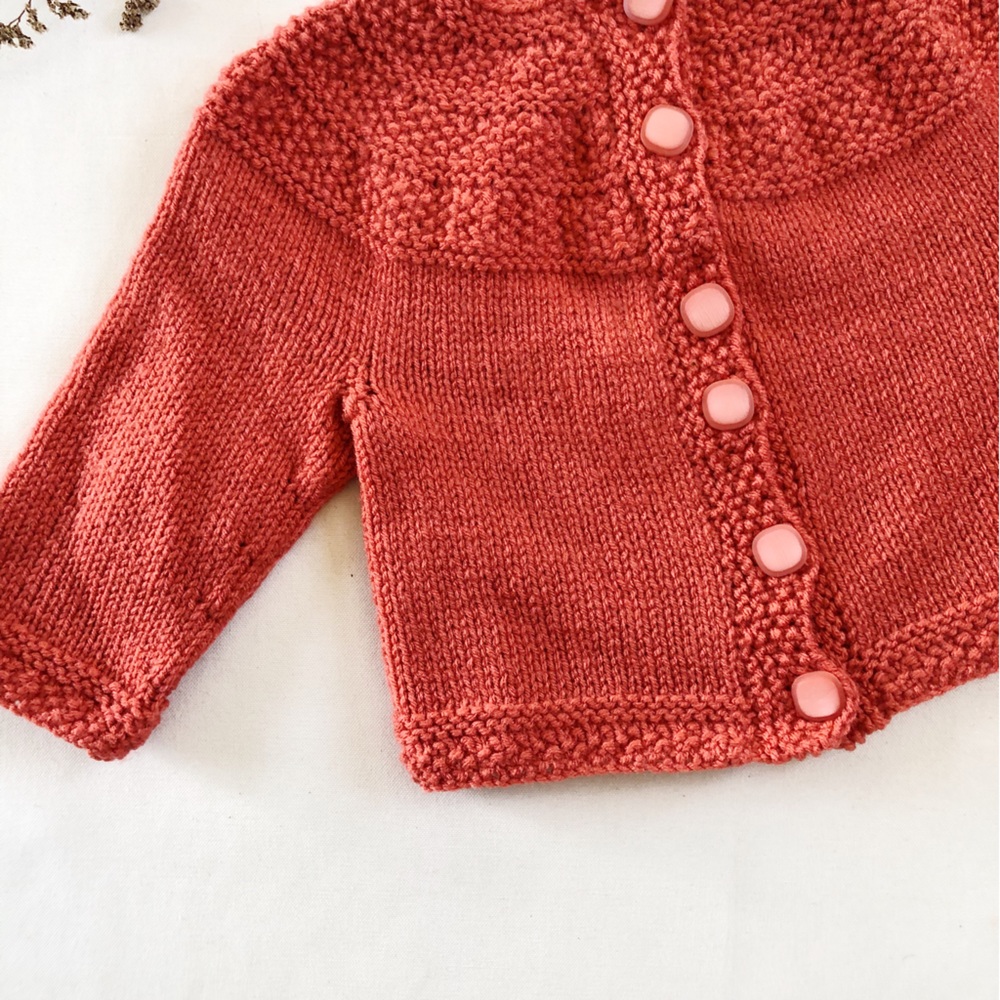 HANDMADE Size 3-4 Vintage Coral Red Rust Button Up Knitted Cardigan Winter Kids - Picture 4 of 5